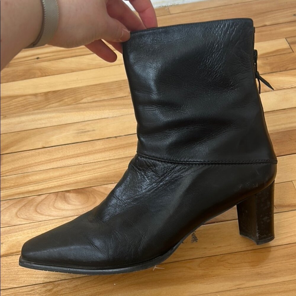 Stuart Weitzman soft leather heeled ankle boots square toe black size 11